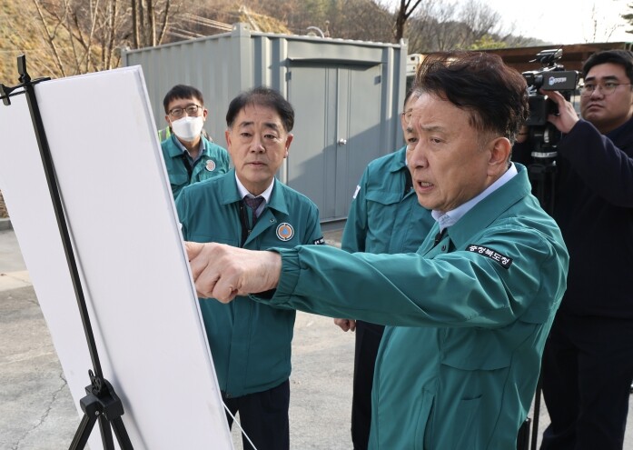 김영환 충북도지사, 영동군 조류인플루...