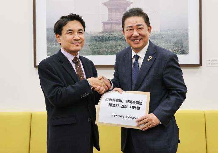 김진태 지사, 여 야 원내대표 만나 ...