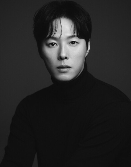 이시형, 연극 ‘비밀통로’ 이어 드라...