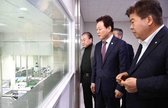 경남도, 김해 축산물 유통 거점 찾아...