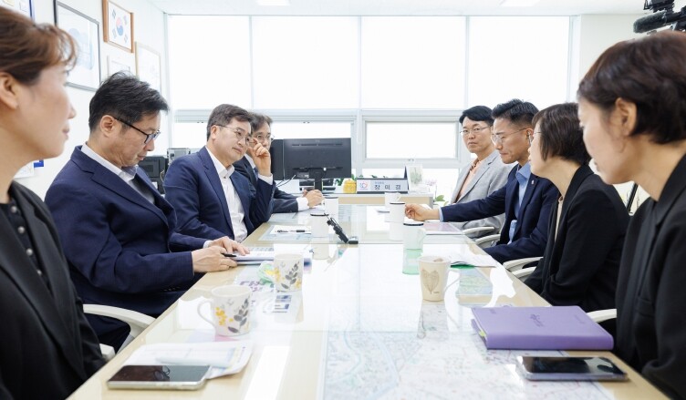 김동연 경기도지사, 고유가 피해지원금...