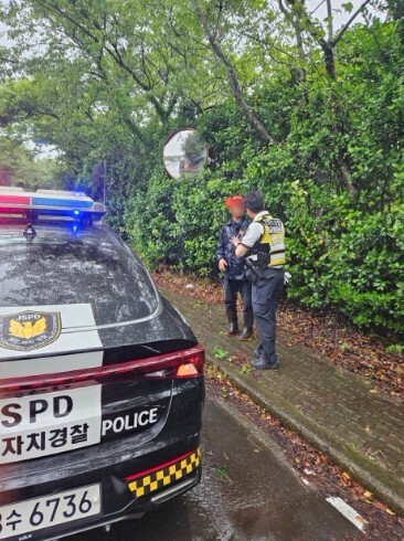 제주도 자치경찰단, 폭우·안개에도 멈...