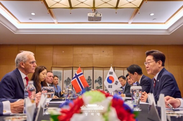 이 대통령, 노르웨이 총리 회담…&q...